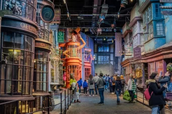 Studio Tour London – The Making of Harr